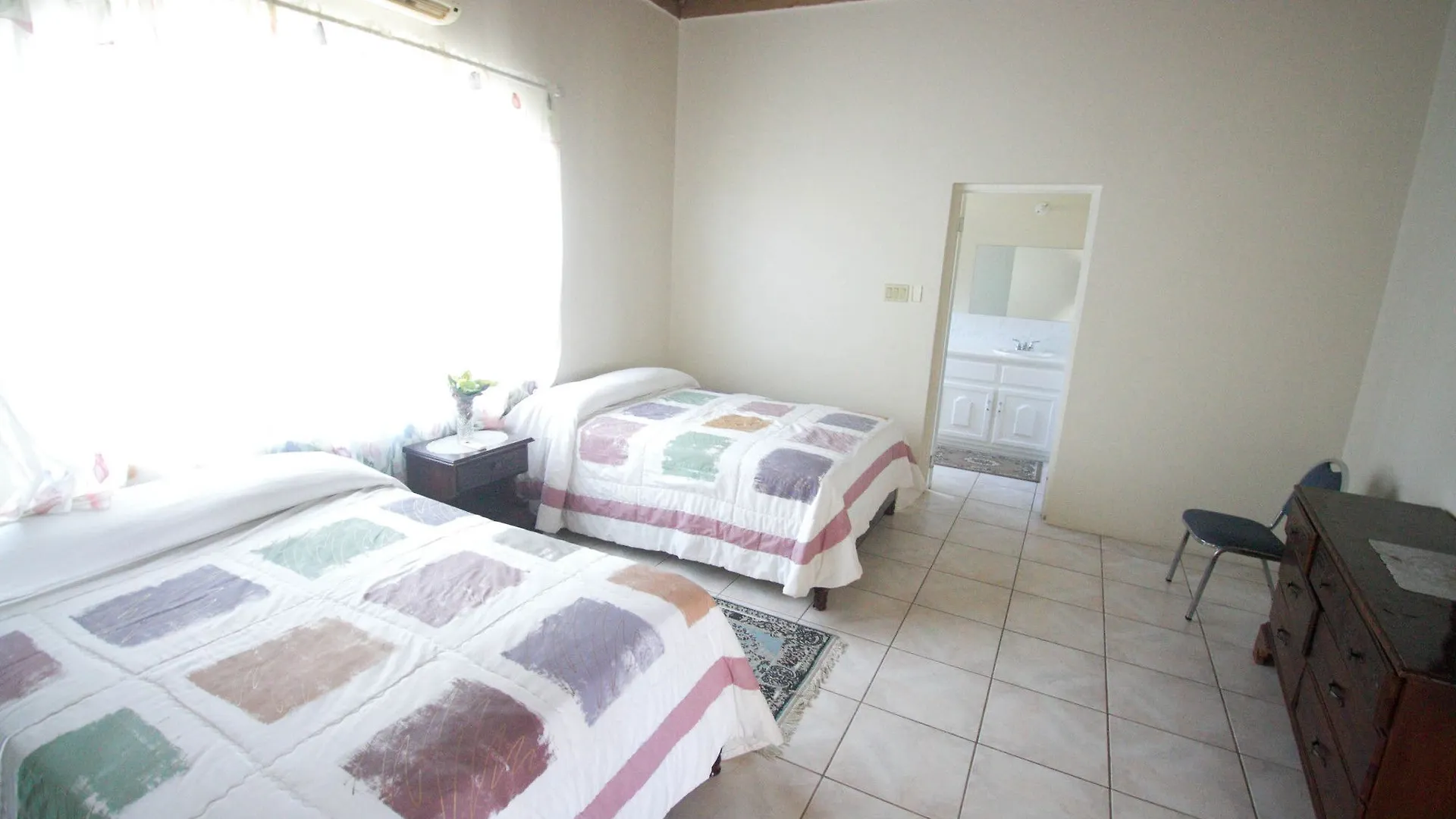 Seaview Chateau Montego Bay 0*,  Jamajka